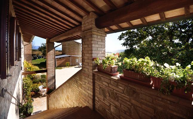 Agriturismo Bellarosa Ассизи Экстерьер фото